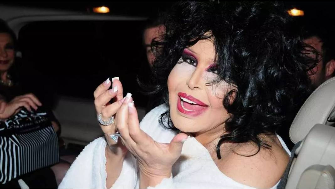 Türk Müziğinin divası Bülent Ersoy makyajsız yakalandı! Görenler tanıyamadı - Resim: 8